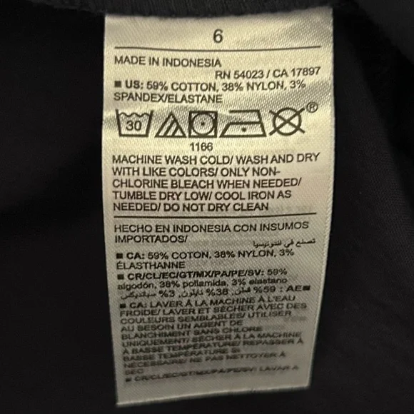 NWT, Old Navy Women’s Extra High-Rise Super Wide-Leg Pleated Navy Pants, Size 6 - Picture 8 of 9